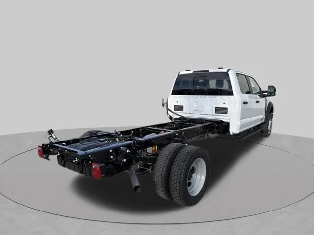 New 2027 Oxford White Ford F-450® XL image 6