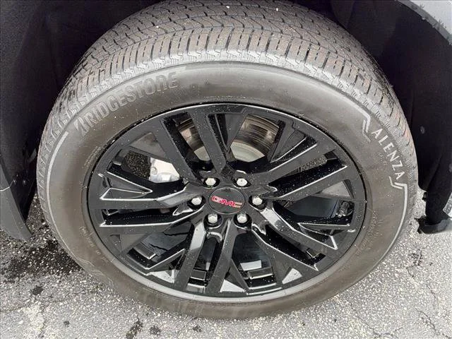 2024 GMC Sierra 1500 SLT - Photo 37
