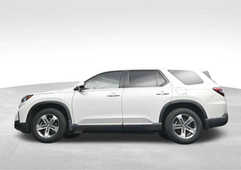 Used 2024 Platinum White Pearl Honda EX-L image 40