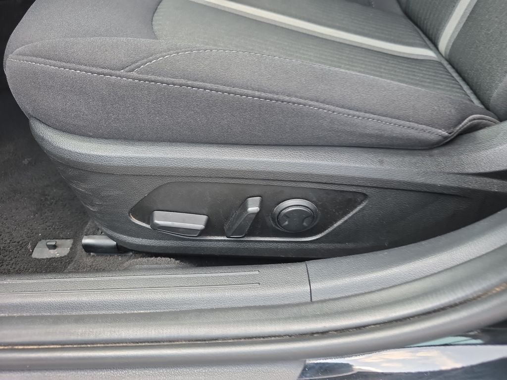 Used 2024 Onyx Black Hyundai SEL image 25
