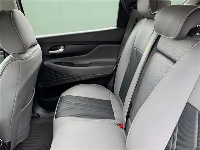 Used 2023 Silver Hyundai SEL image 10