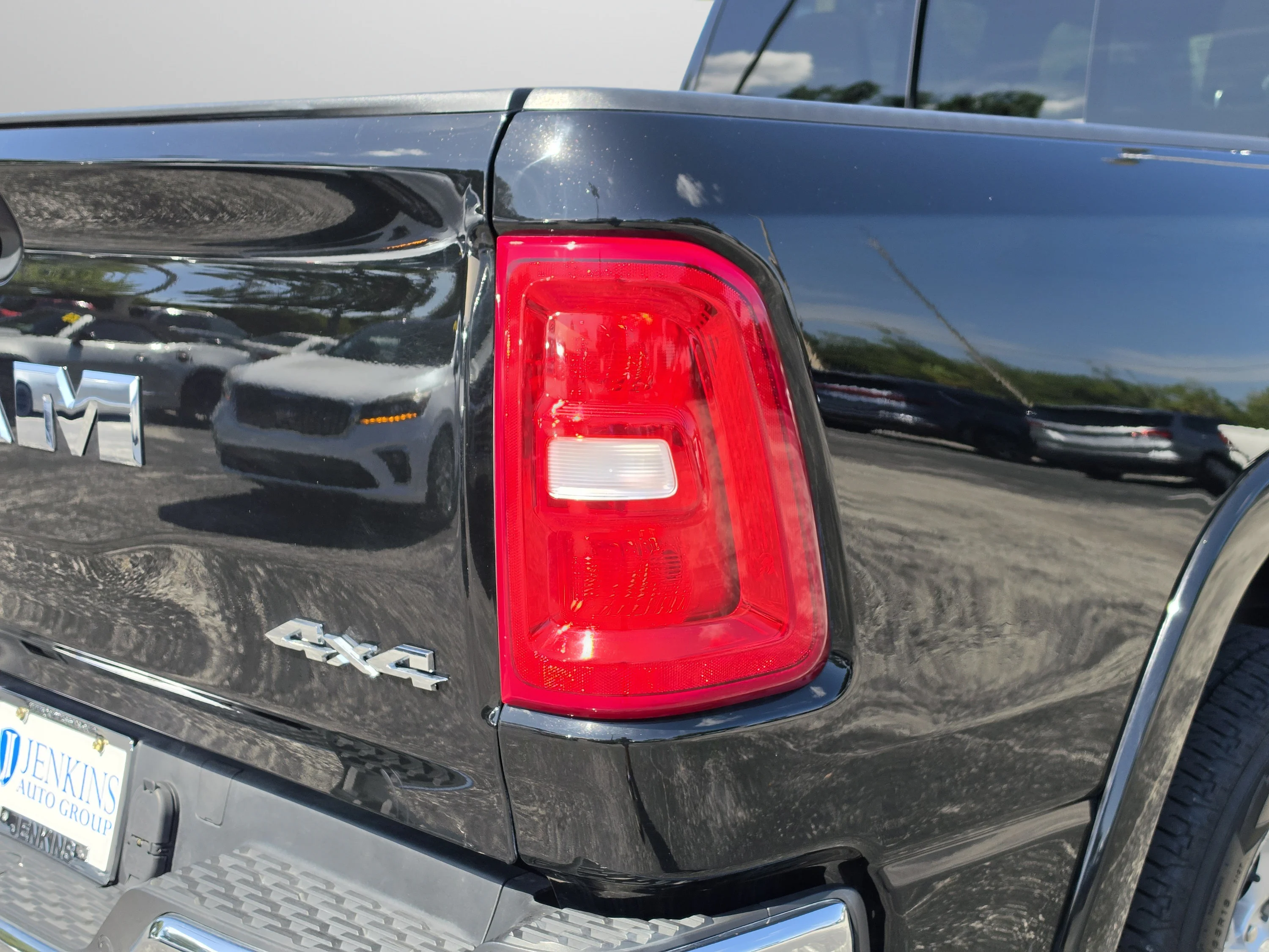 Used 2025 Diamond Black Crystal Pearlcoat Ram Big Horn image 37