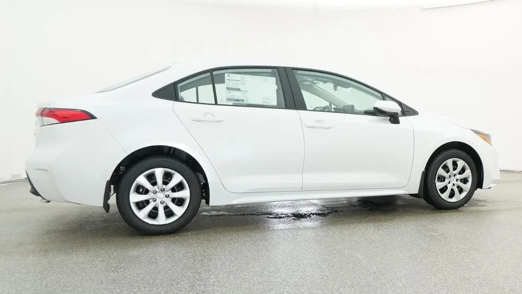New 2026 Wind Chill Pearl Toyota LE image 29