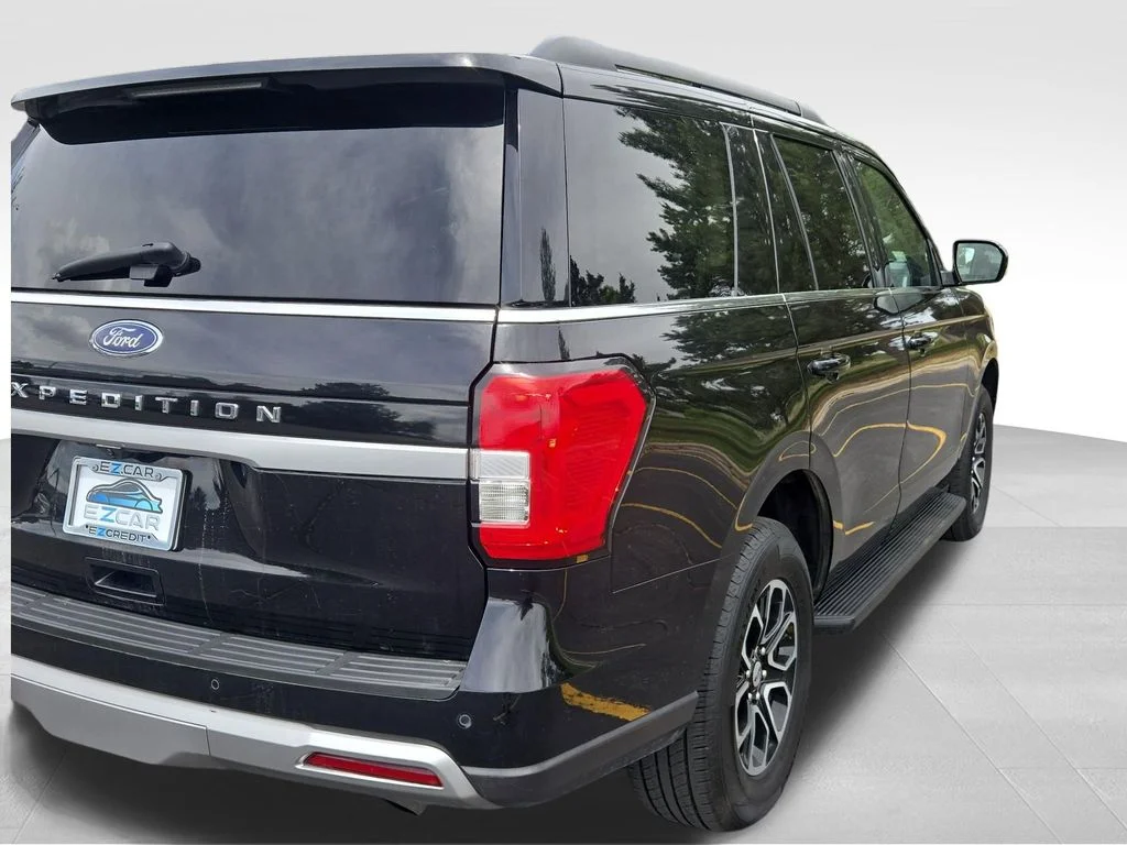 Used 2024 Black Ford XLT image 11