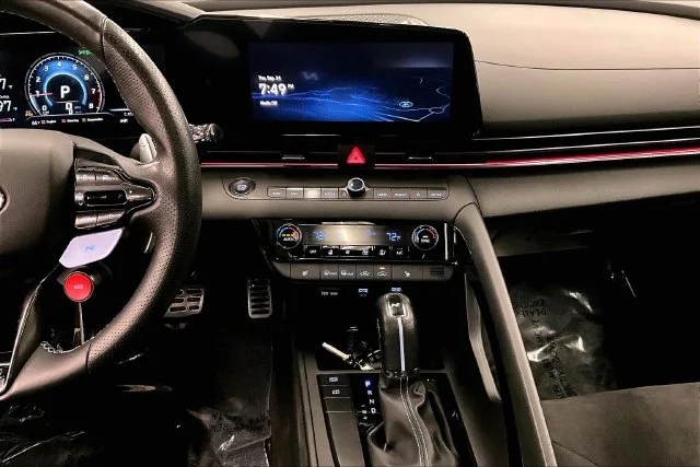 2023 Hyundai Elantra N - Photo 7