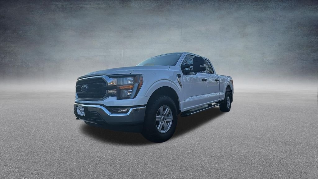 Used 2023 Oxford White Ford XLT image 3