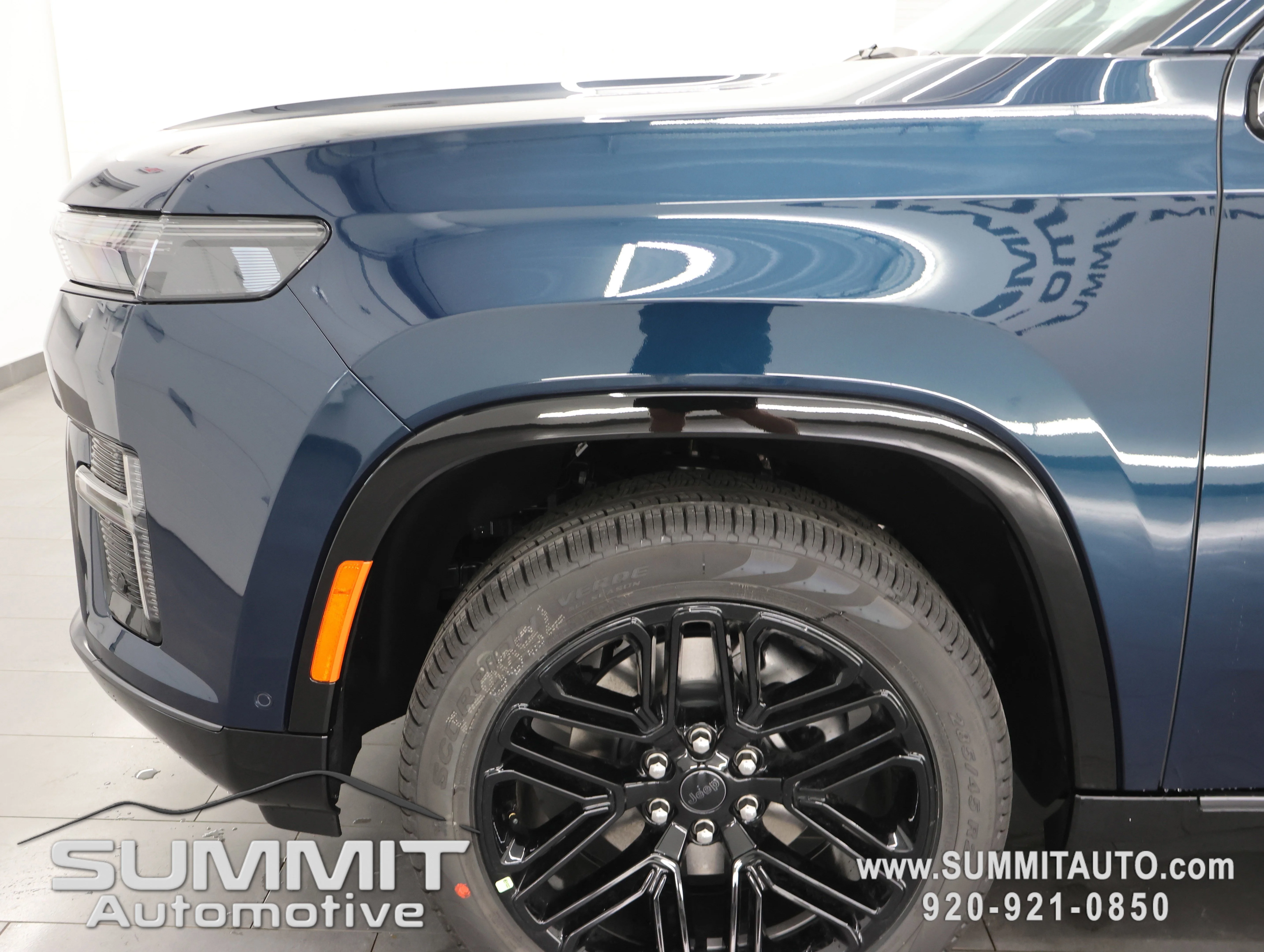 New 2026 Fathom Blue Pearl-Coat Exterior Paint (Late Availability) Jeep Limited Reserve image 36