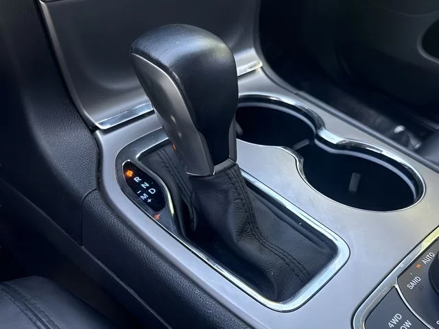 Used 2019 Black Jeep Limited image 10