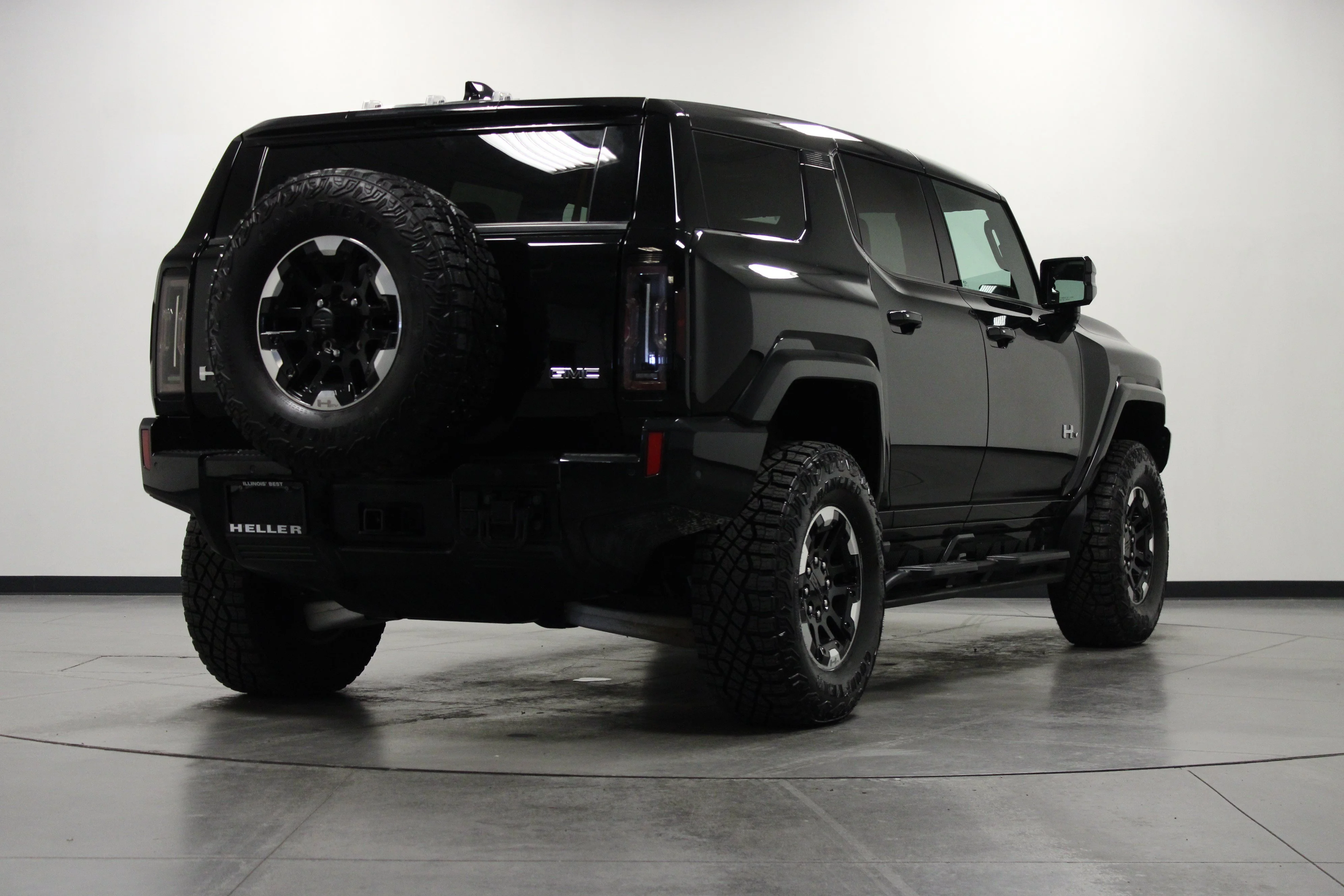 Used 2024 Void Black GMC 3X image 4