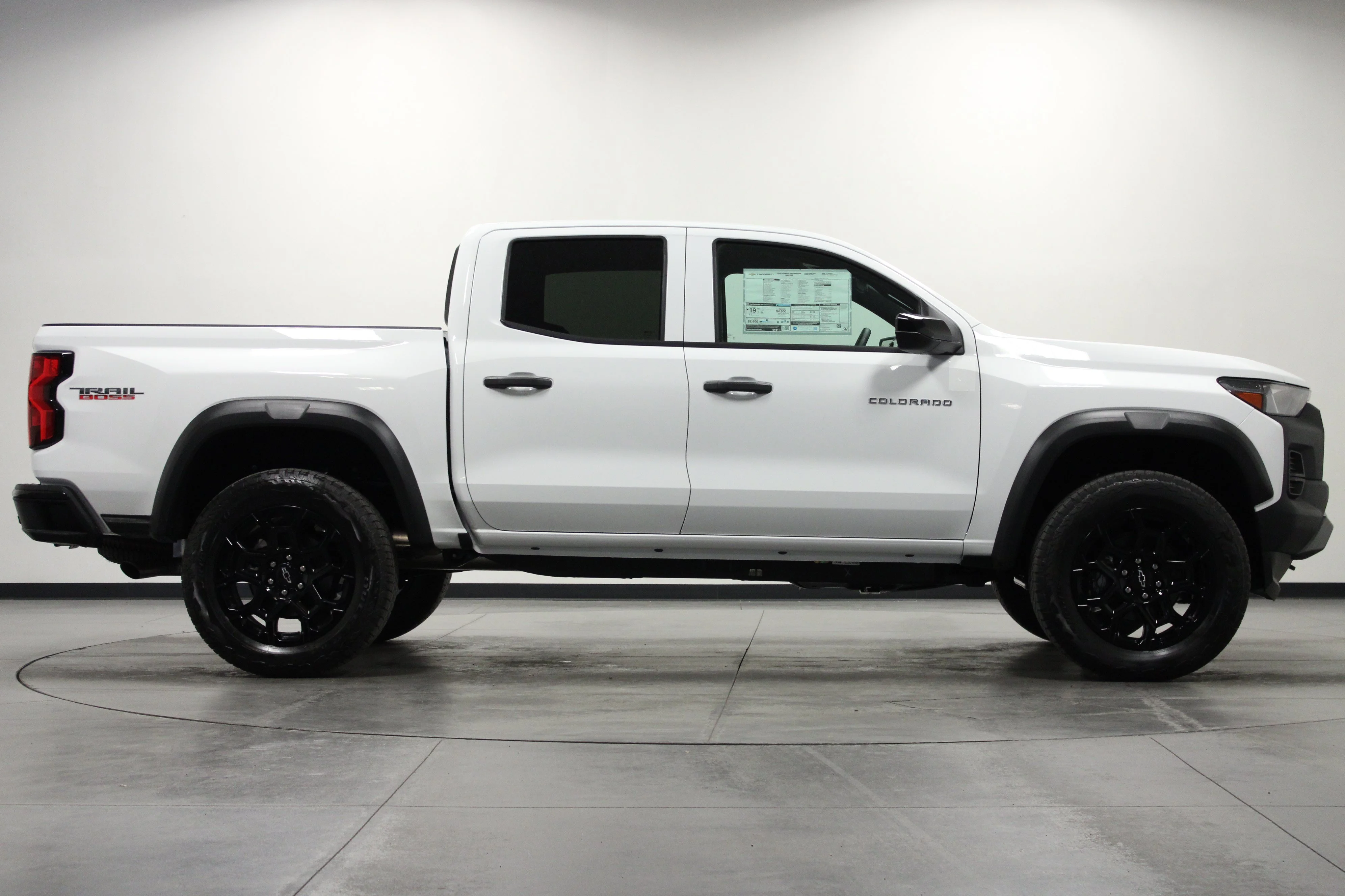 2026 GMC Sierra 2500HD SLE - Photo 3