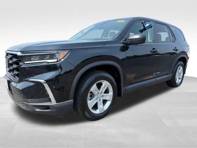 Used 2024 Black Honda LX image 1