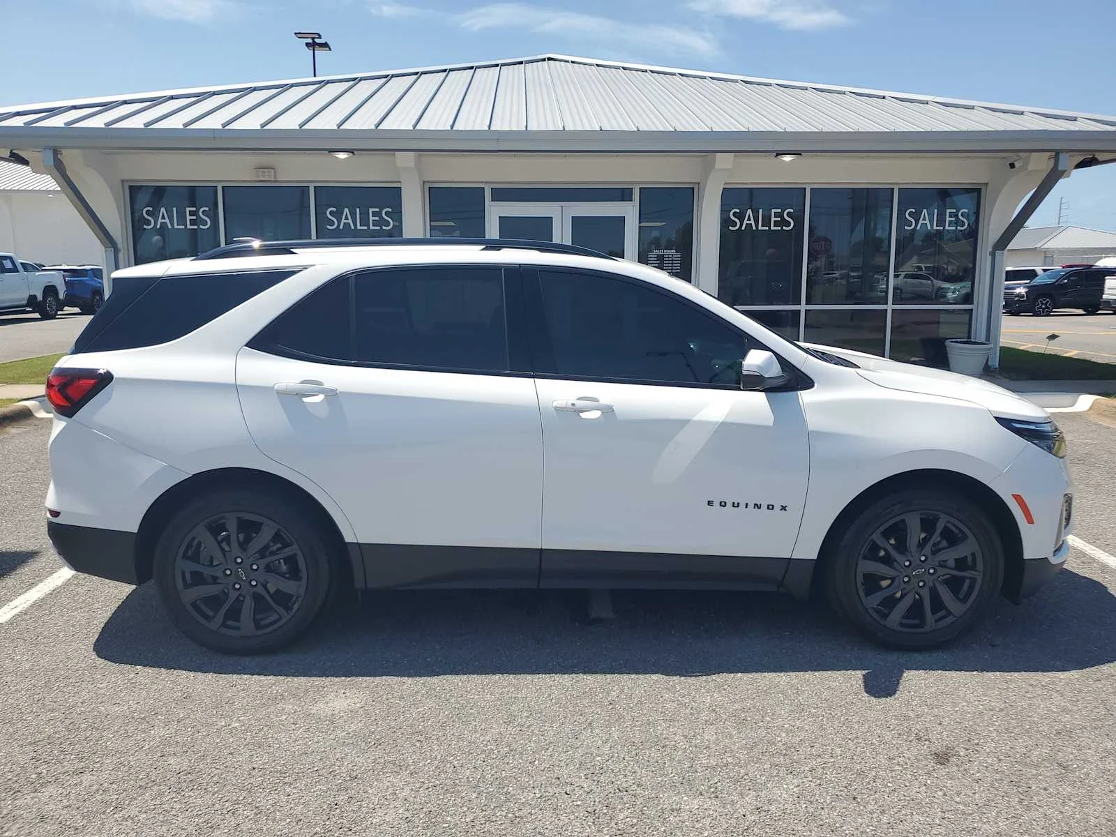 Used 2024 Summit White Chevrolet RS image 7