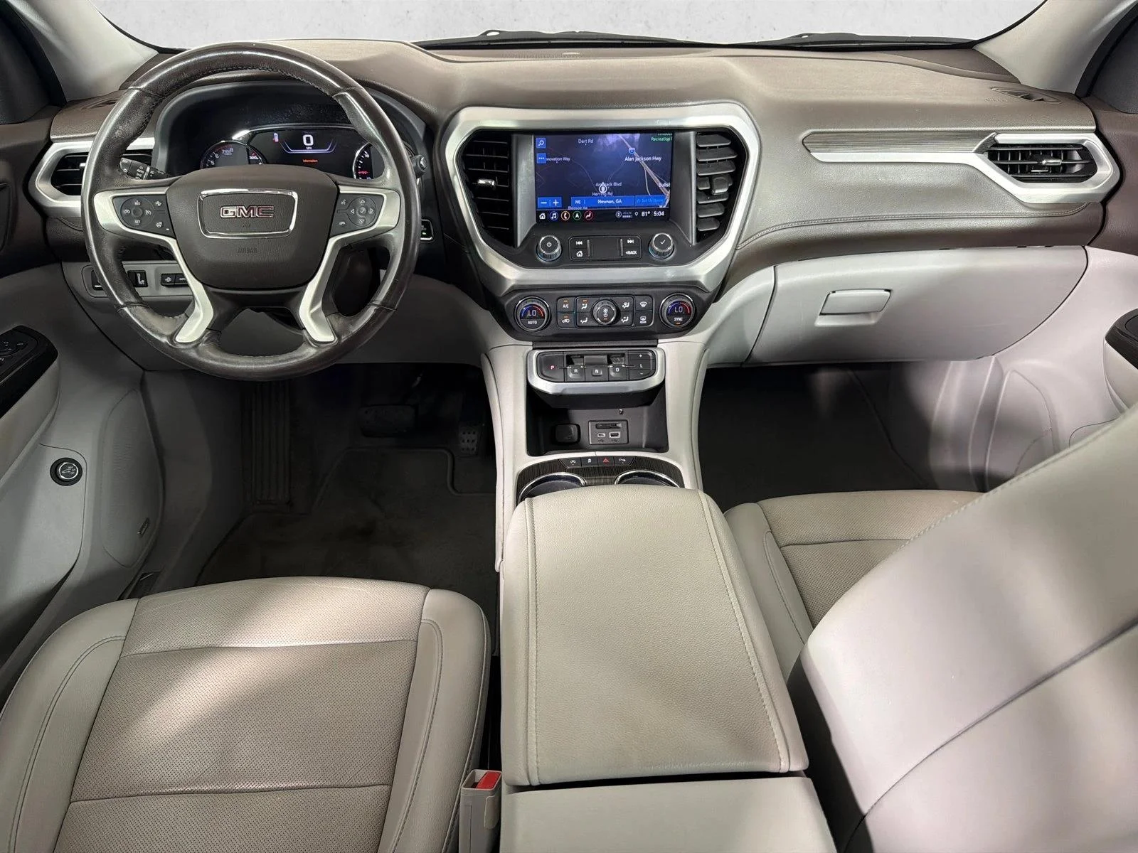 Used 2022 White GMC SLT image 25