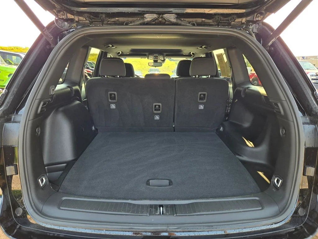 Used 2024 Black Jeep Laredo X image 32