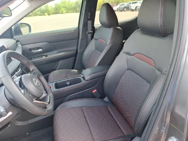 Certified Used 2025 Gray Nissan SR image 10