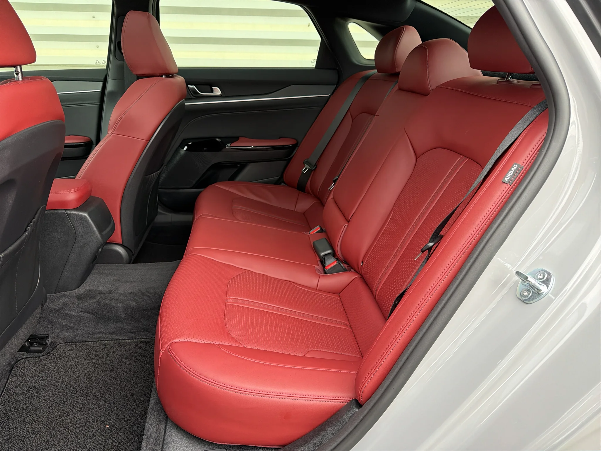 Certified Used 2025 Wolf Gray Kia GT-Line image 12