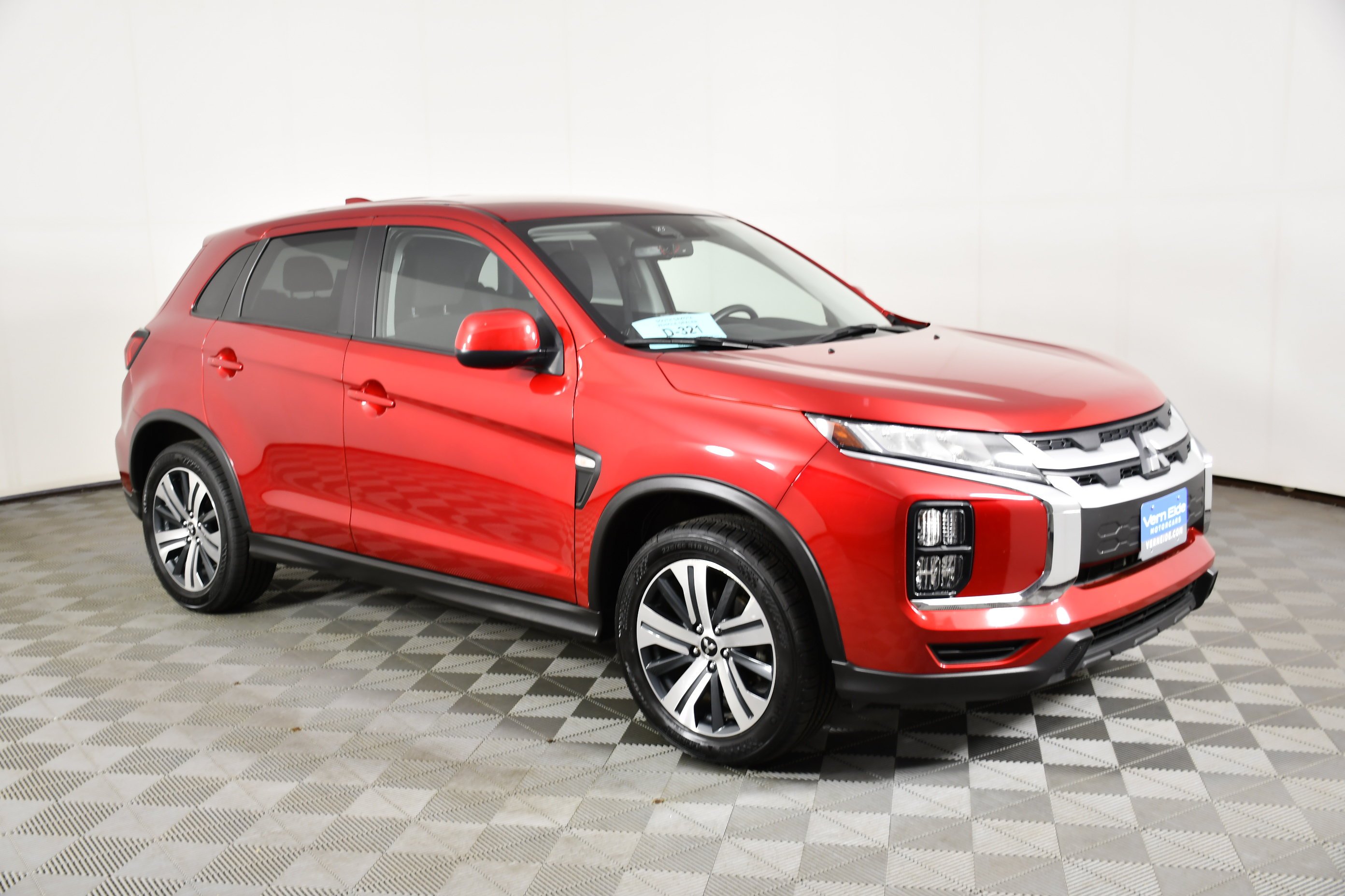 Certified Used 2024 Black Mitsubishi ES image 4
