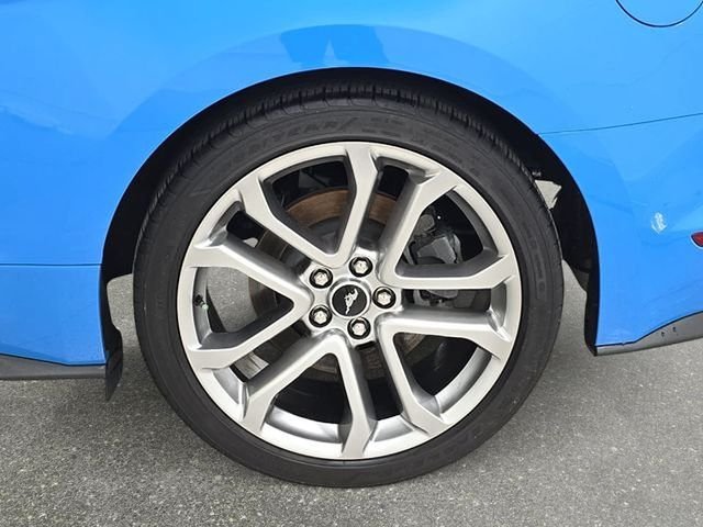 Used 2022 Blue Ford GT Premium image 32