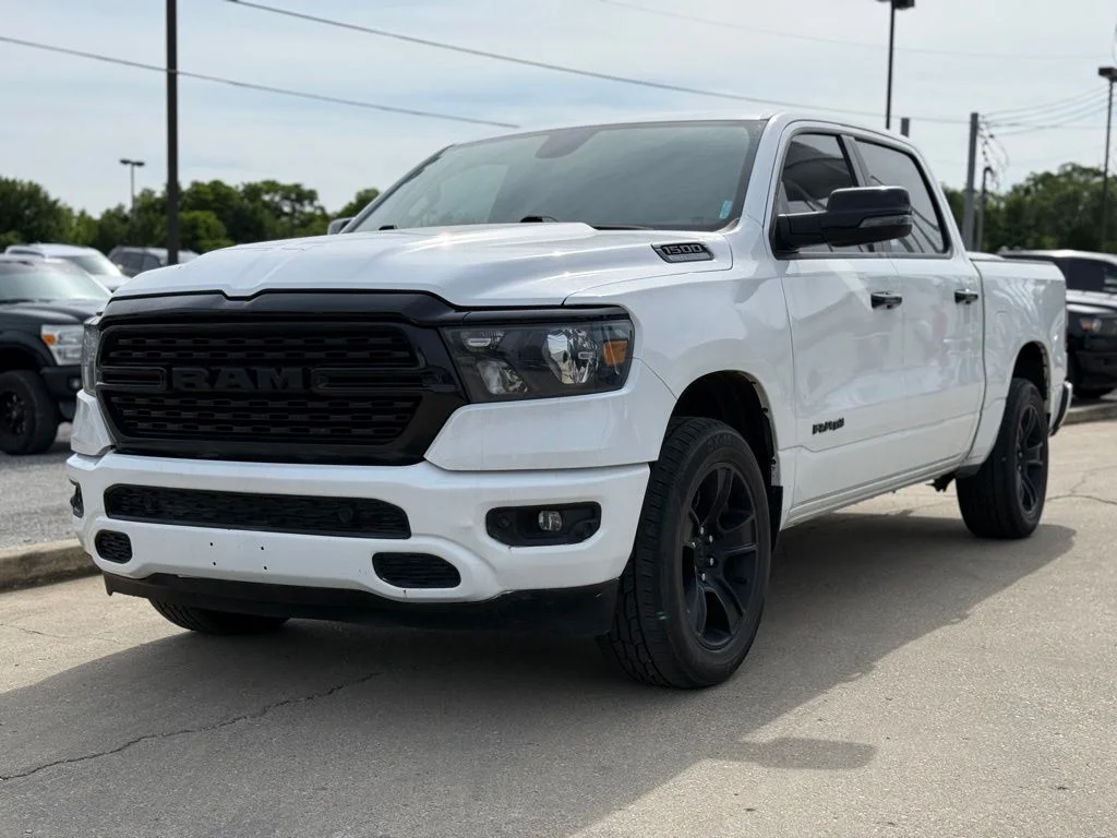 Used 2023 White Ram Big Horn/Lone Star image 25