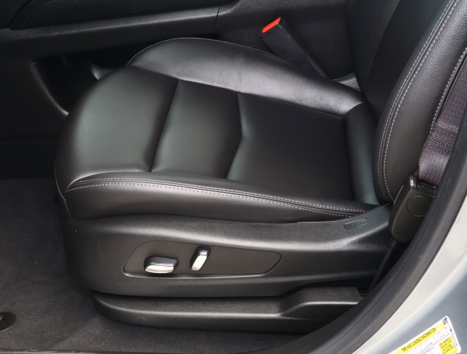2024 Cadillac XT5 Luxury - Photo 12