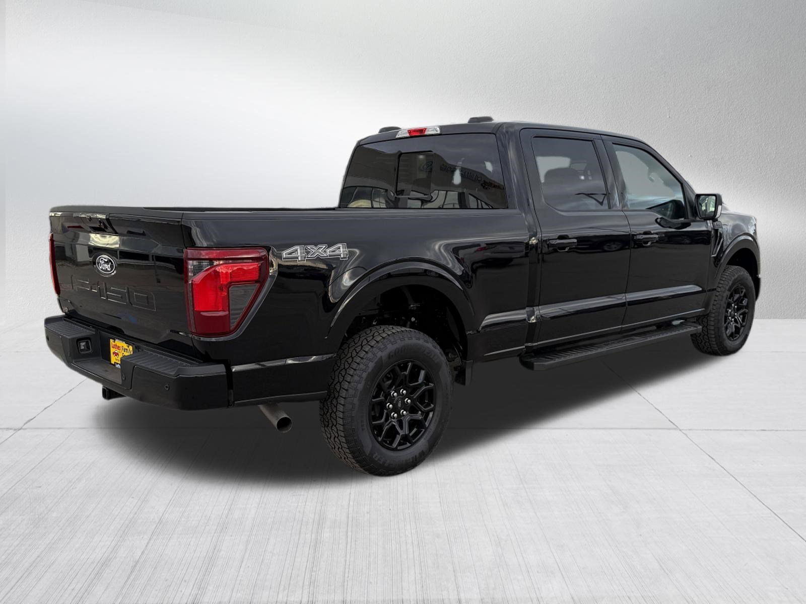 New 2026 Agate Black Metallic Ford XLT image 4
