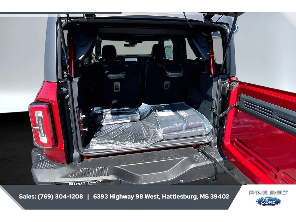 New 2026 Ruby Red Metallic Tinted Clearcoat Ford Badlands® image 21