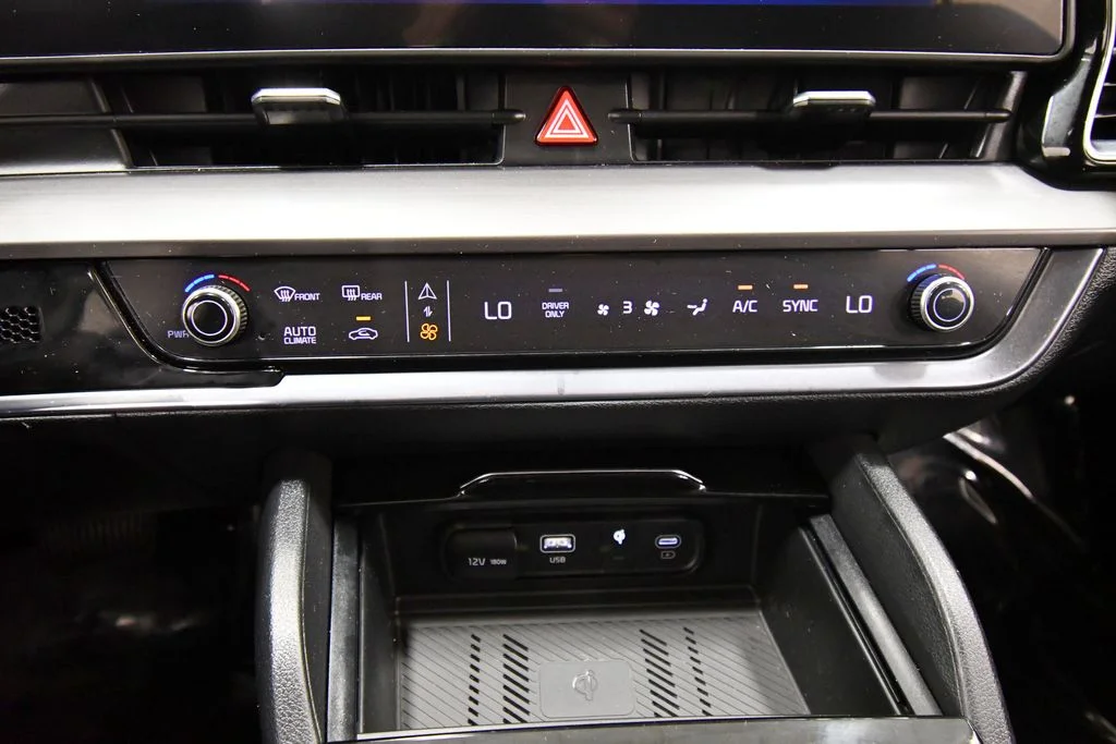 Certified Used 2024  Kia EX image 26