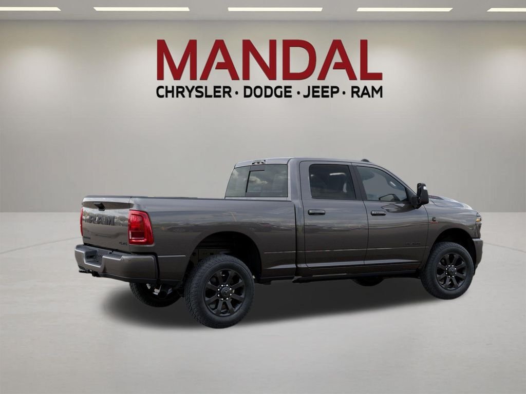 New 2026 Granite Crystal Metallic Clear-Coat Exterior Paint RAM Laramie image 4