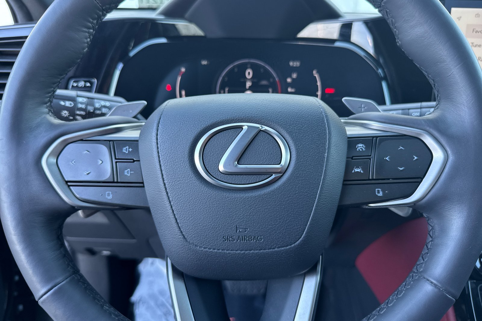 2024 Lexus NX 350 - Photo 27