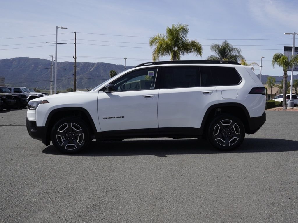 New 2026 Bright White Clear-Coat Exterior Paint Jeep Laredo image 6