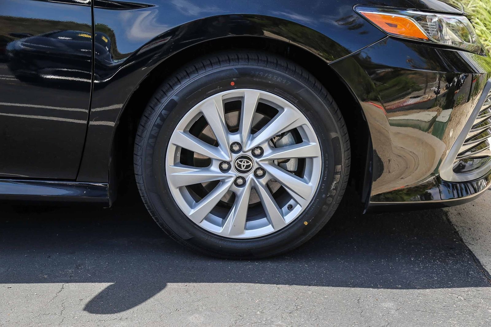 2024 Toyota Camry LE - Photo 9