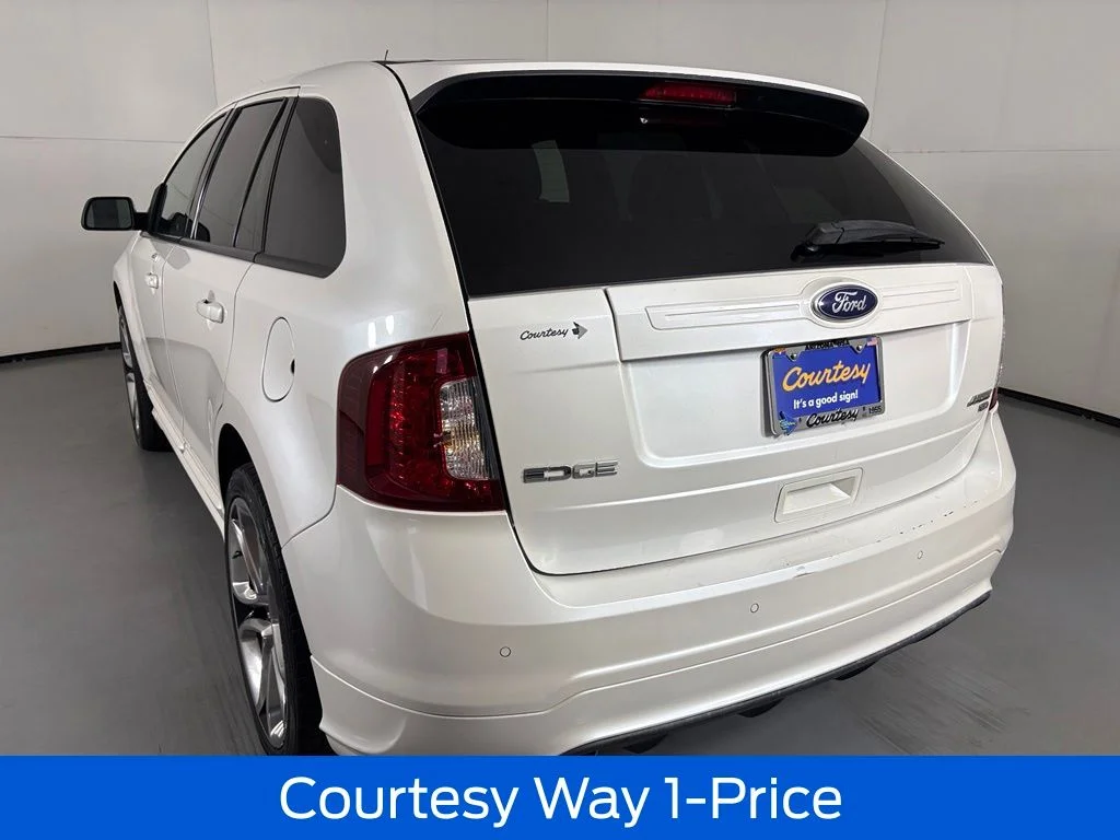 Used 2014 White Ford Sport image 9