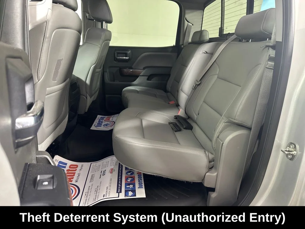 Used 2015 Silver GMC SLT image 26