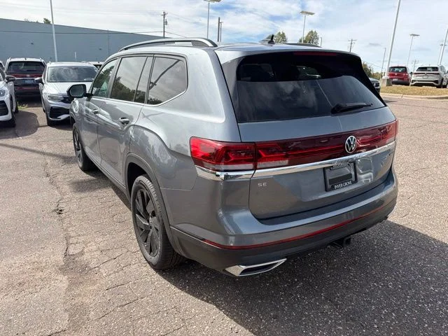 Certified Used 2025 Gray Volkswagen 2.0T SE w/Technology image 5