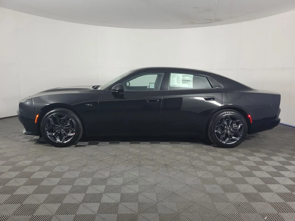 New 2026 Diamond Black Crystal Pearlcoat Dodge R/T Plus image 7