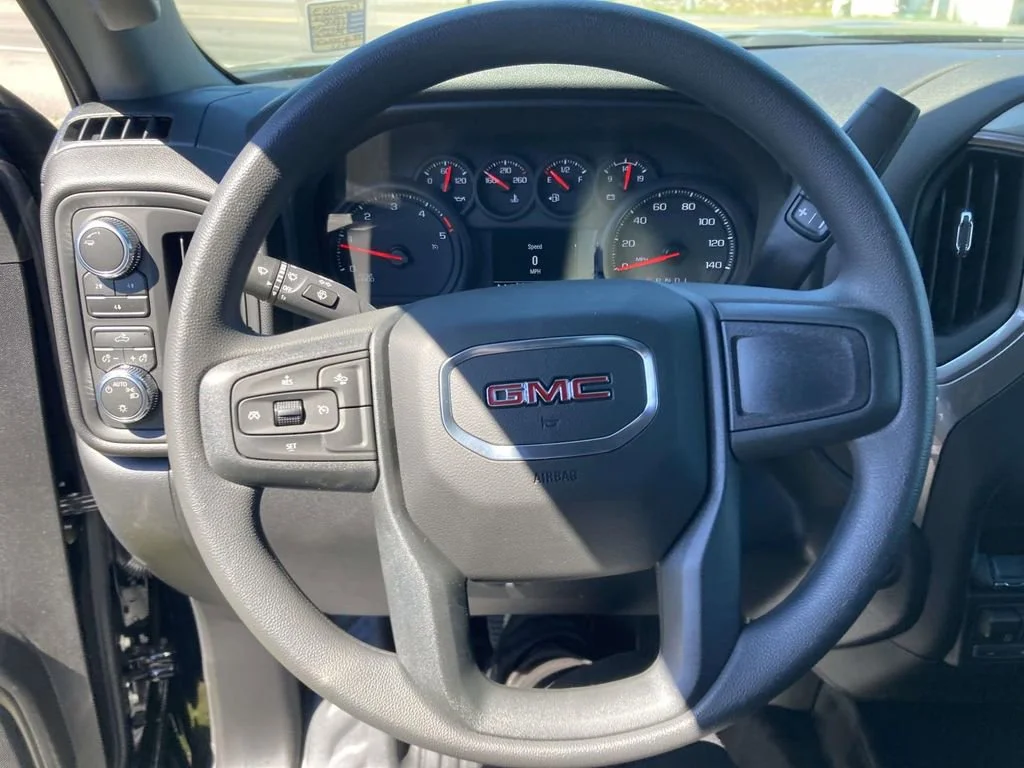 New 2026 Onyx Black GMC Pro image 26