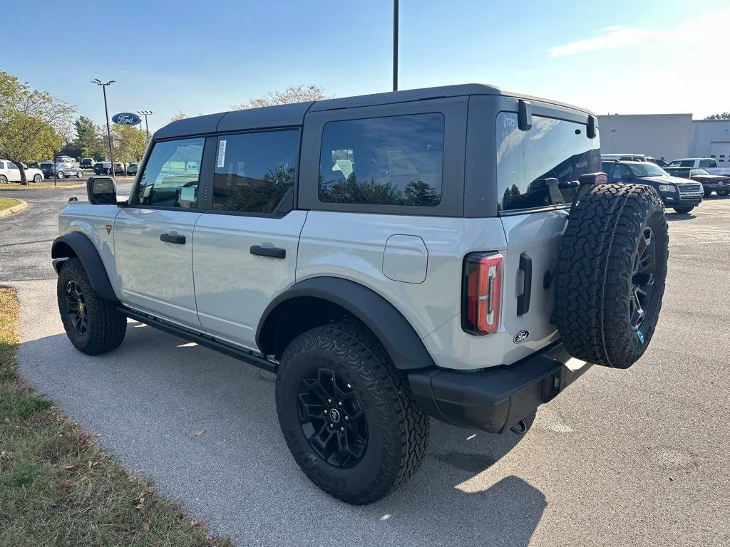 New 2026 Avalanche Gray Ford Badlands® image 10
