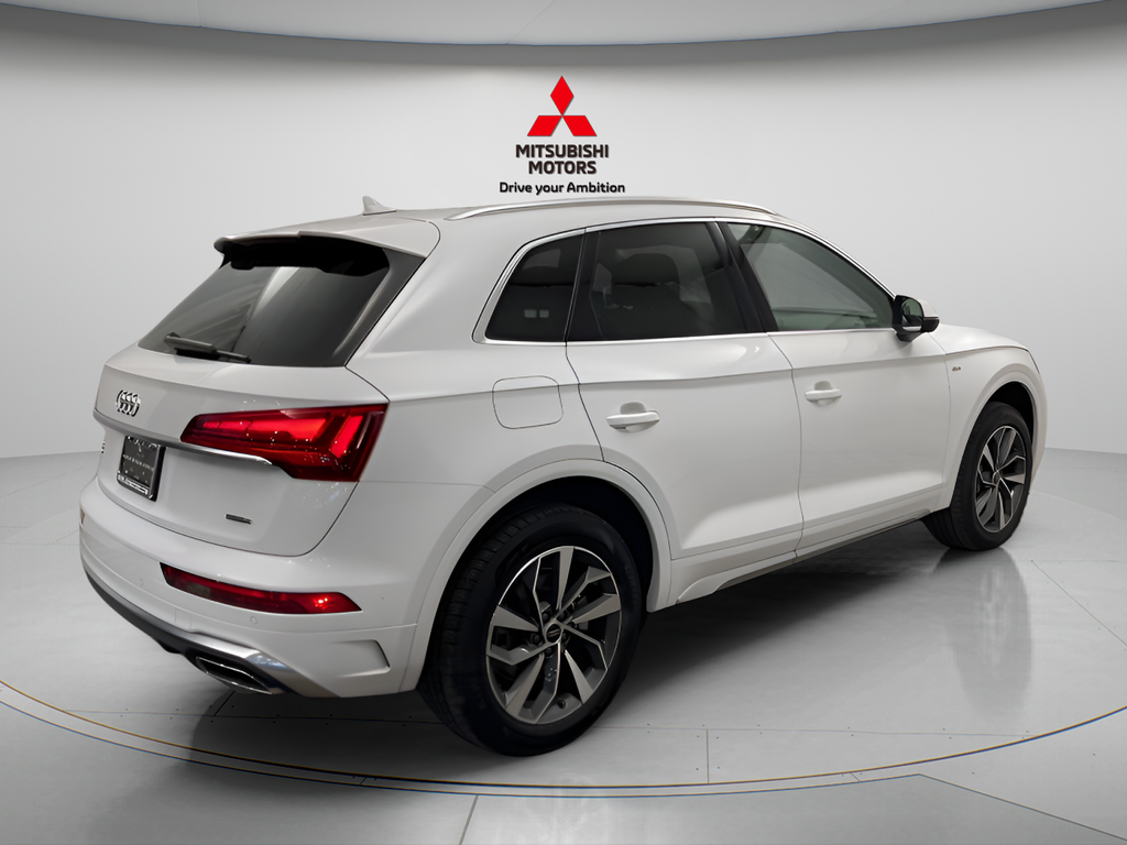 Used 2024 Glacier White Metallic Audi 45 S line Premium Plus image 3