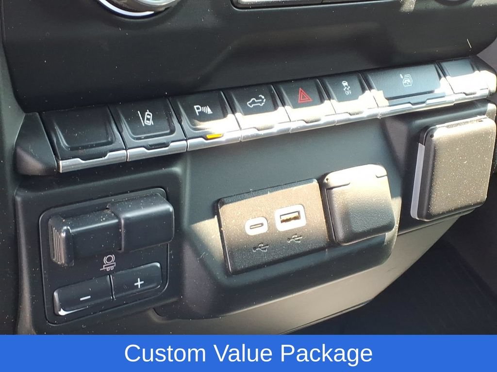 Used 2024 Summit White Chevrolet Custom image 10