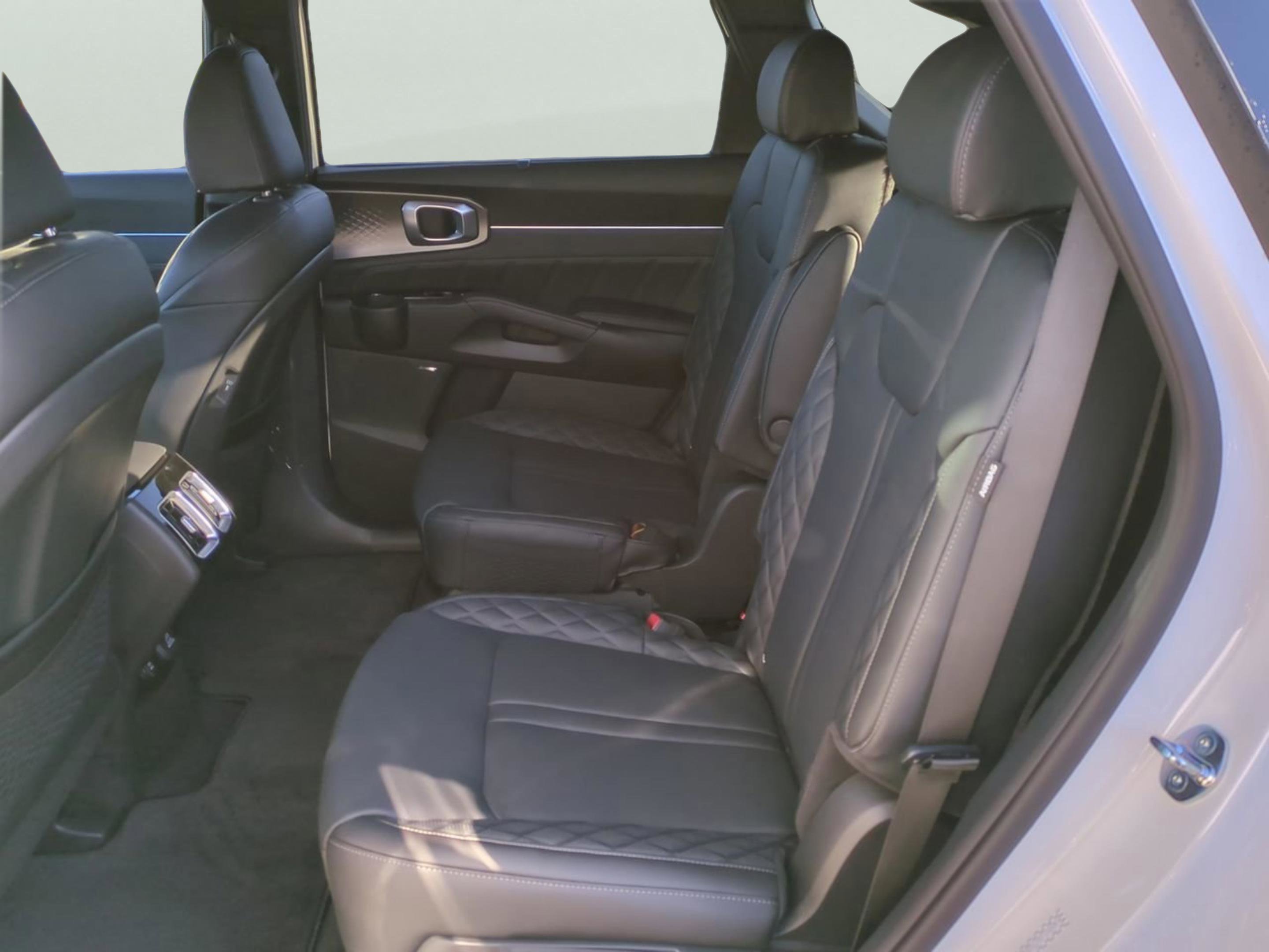 New 2026 Snow White Pearl Kia X-Line SX Prestige AWD image 17