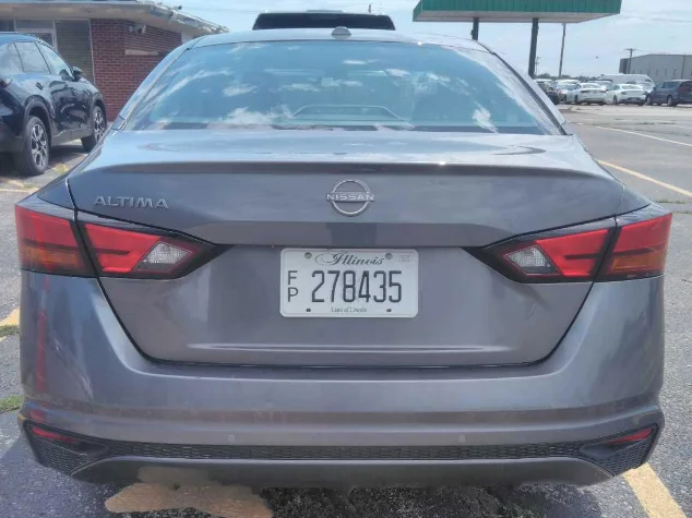 Used 2025 Gun Metallic Nissan 2.5 SV image 6