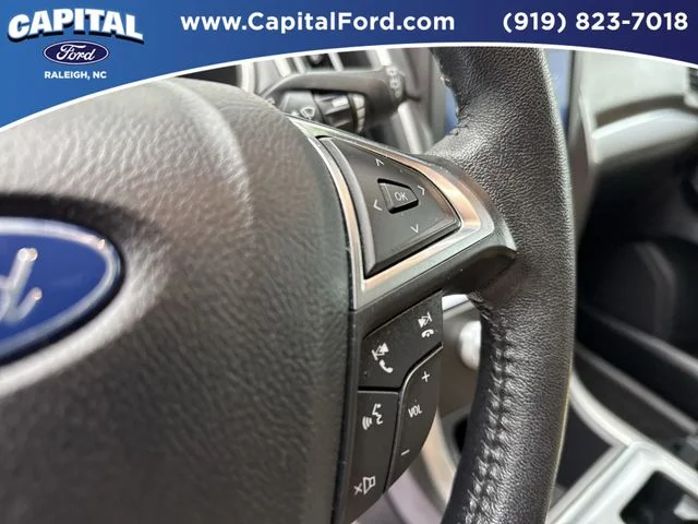 Used 2021 Red Ford SEL image 23
