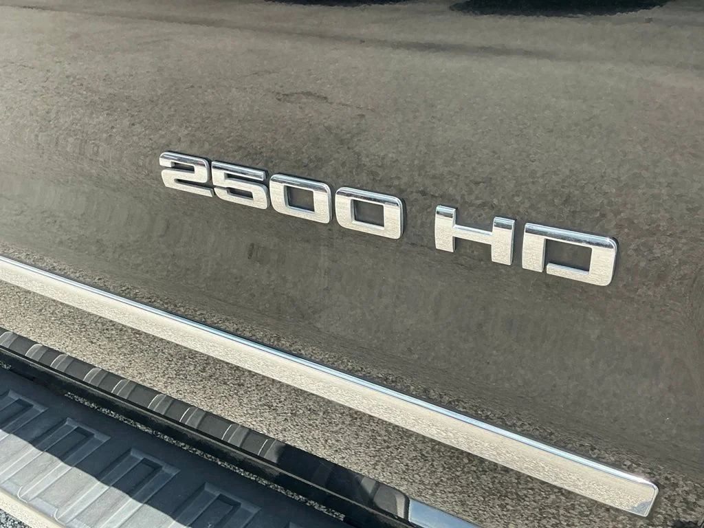 Used 2017 Black Chevrolet LTZ image 18