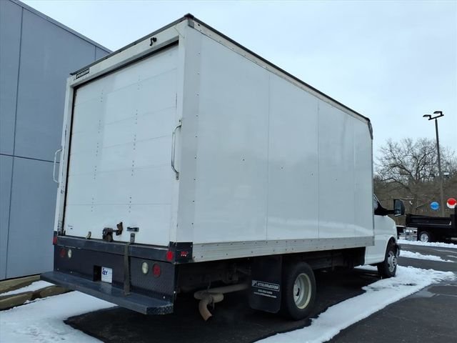 Used 2016 Summit White Chevrolet Work Van image 7