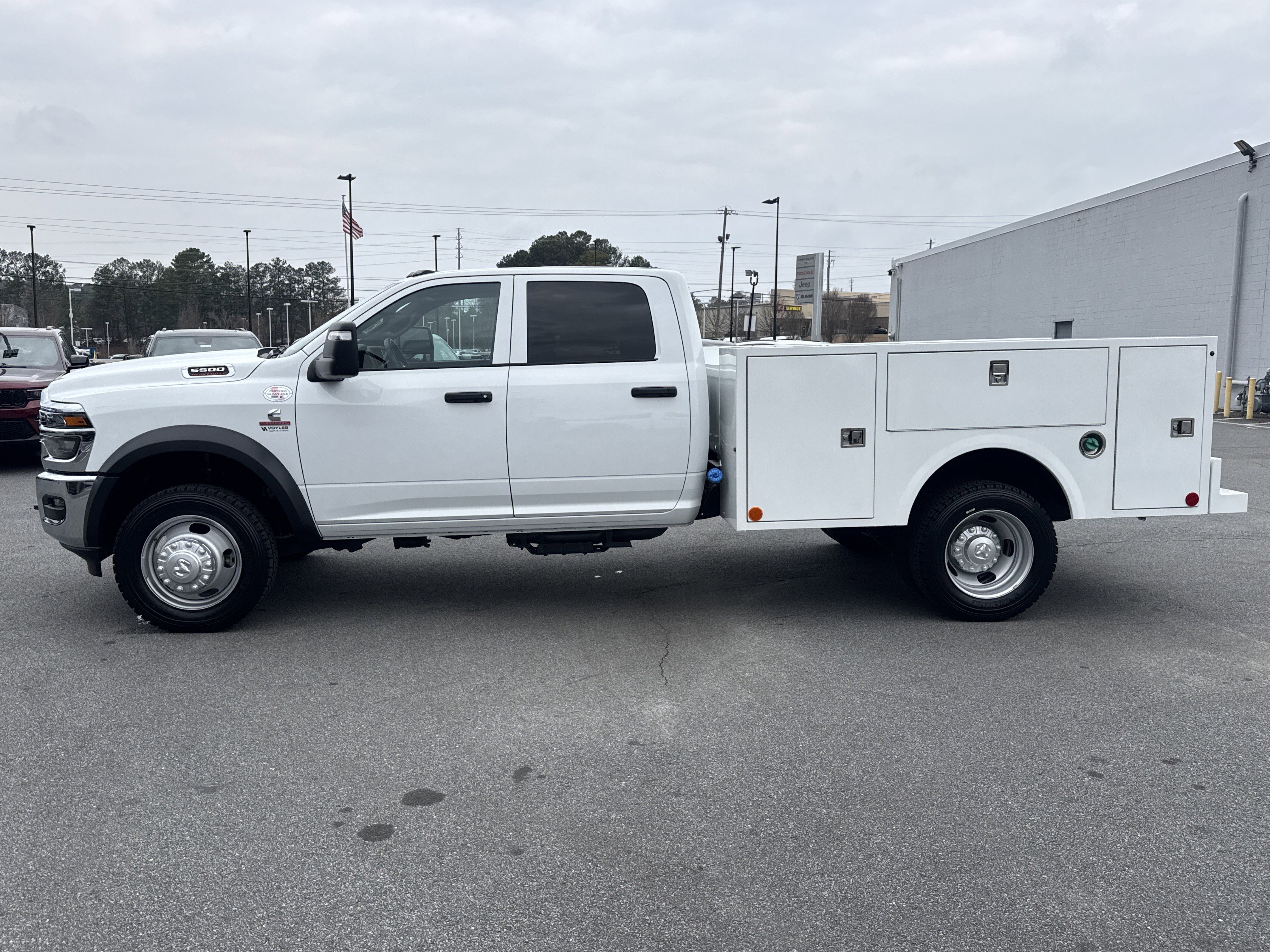 New 2026 Bright White Clearcoat RAM Tradesman image 7