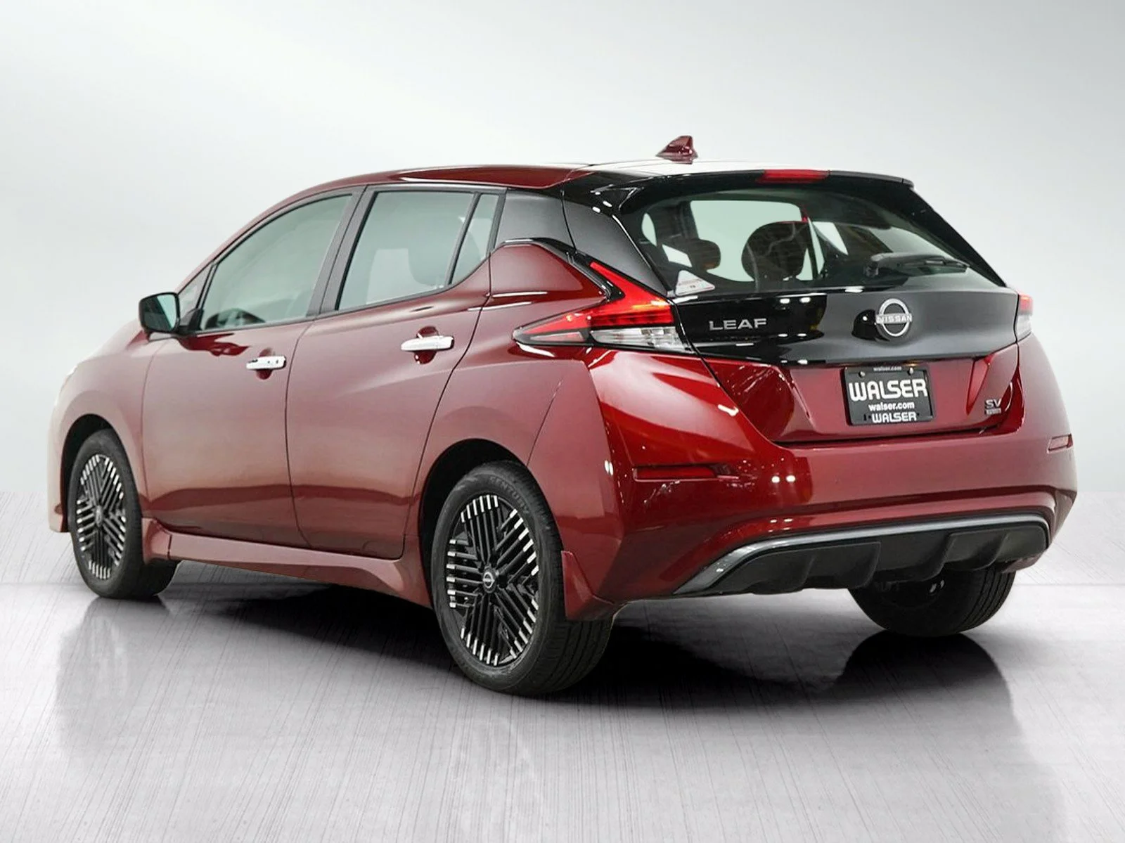 Used 2024 Scarlet Ember Tintcoat Nissan SV Plus image 3