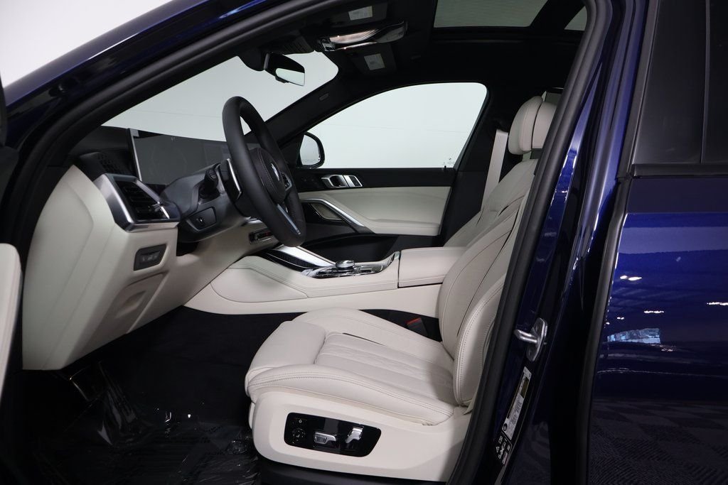New 2027 Tanzanite Blue II Metallic BMW xDrive40i image 5