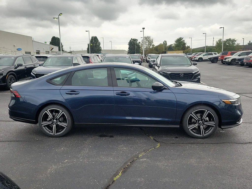 2026 Honda Accord Sedan SE, photo 7 of 12