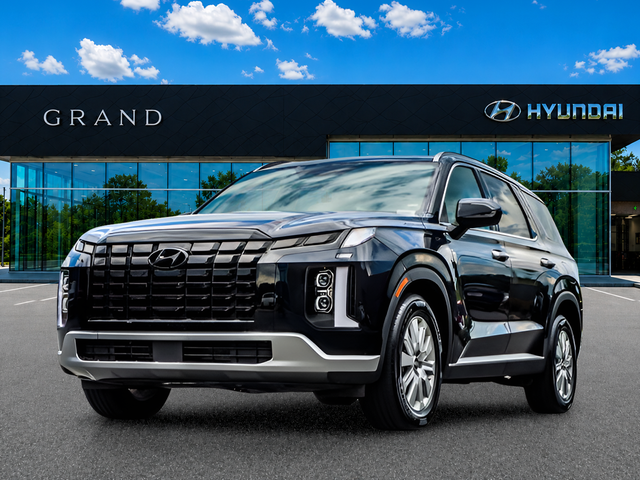 Certified Used 2025 White Hyundai SEL image 2