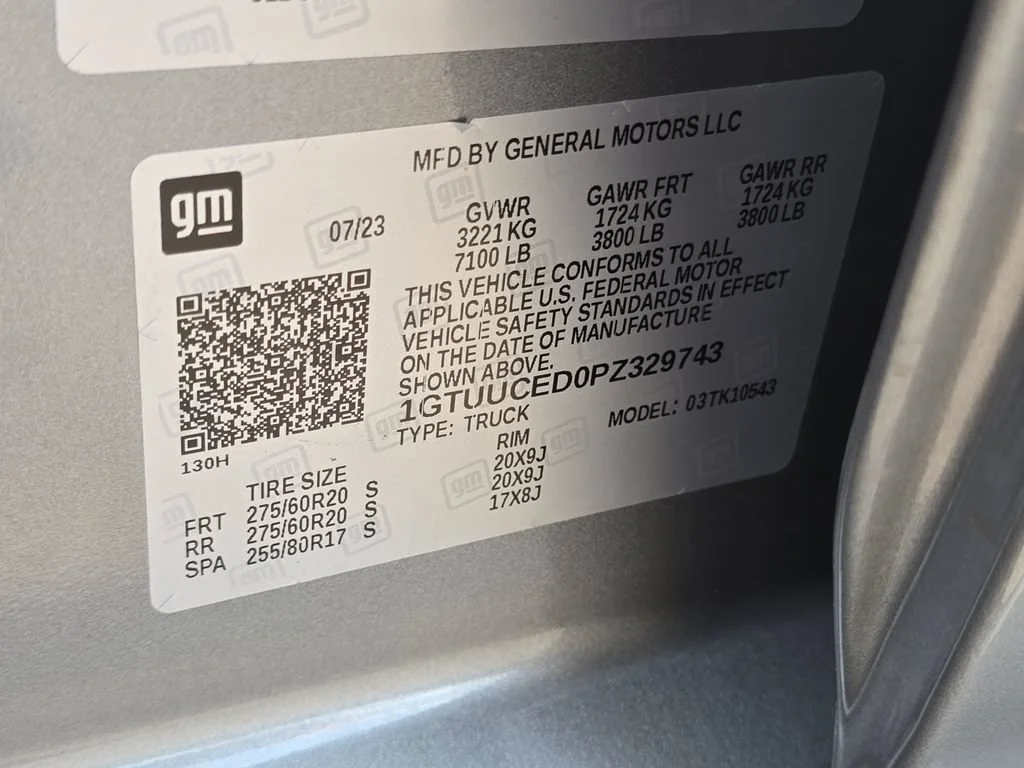 Certified Used 2023 Sterling Metallic GMC Elevation image 36
